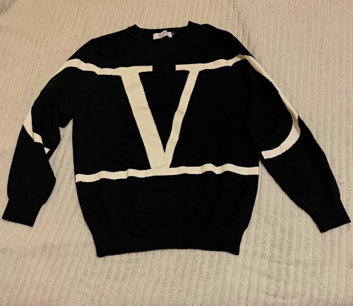 Valentino black white - valentino, v